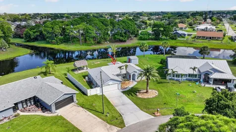 1802 SE Camden Street Port St Lucie FL 34952