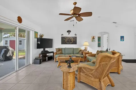 1802 SE Camden Street Port St Lucie FL 34952