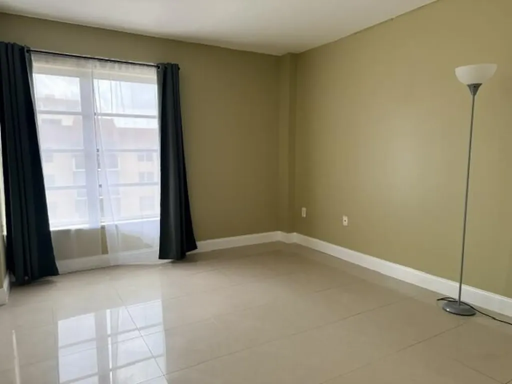 4154 Inverrary Drive Lauderhill FL 33319