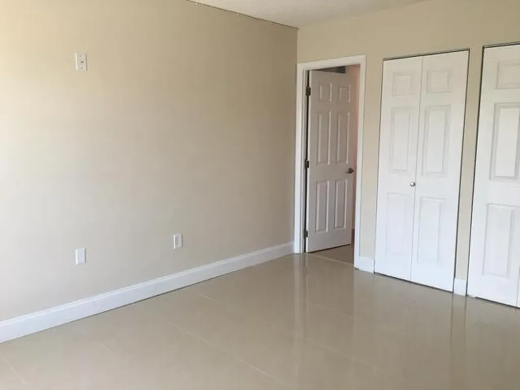 4154 Inverrary Drive Lauderhill FL 33319