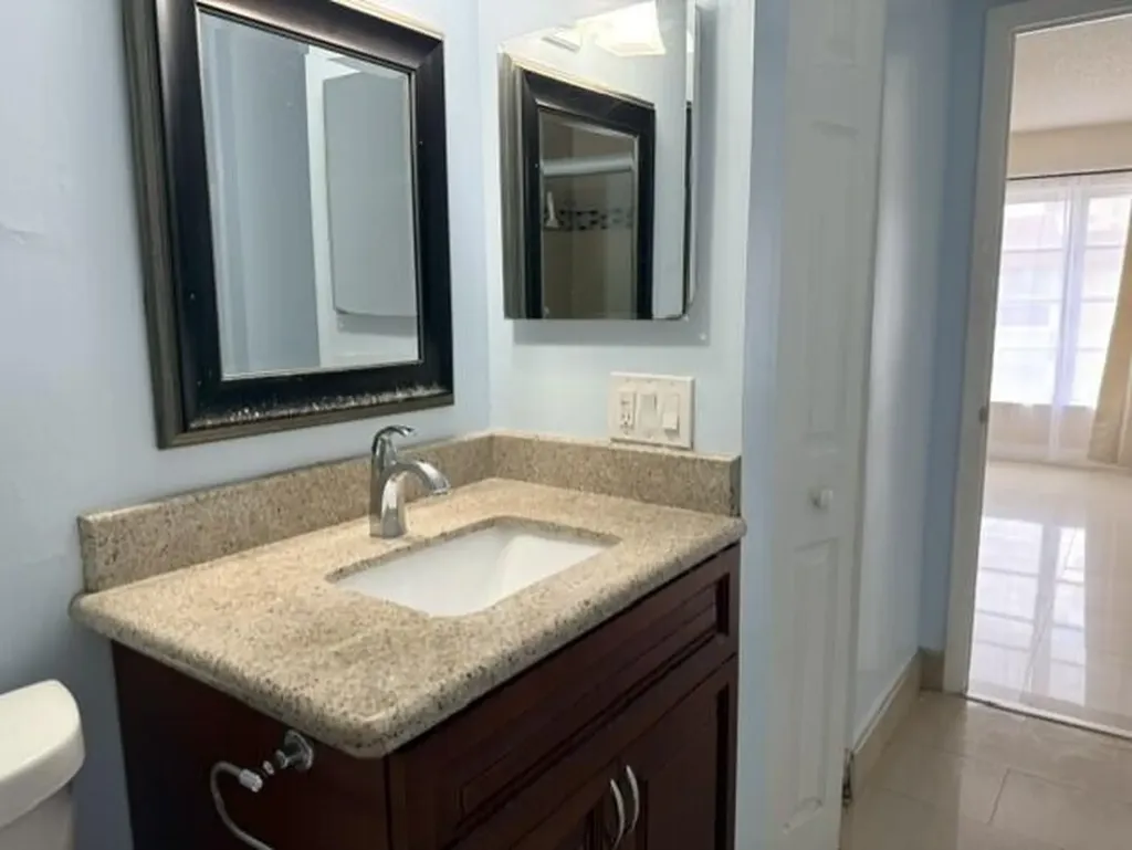 4154 Inverrary Drive Lauderhill FL 33319