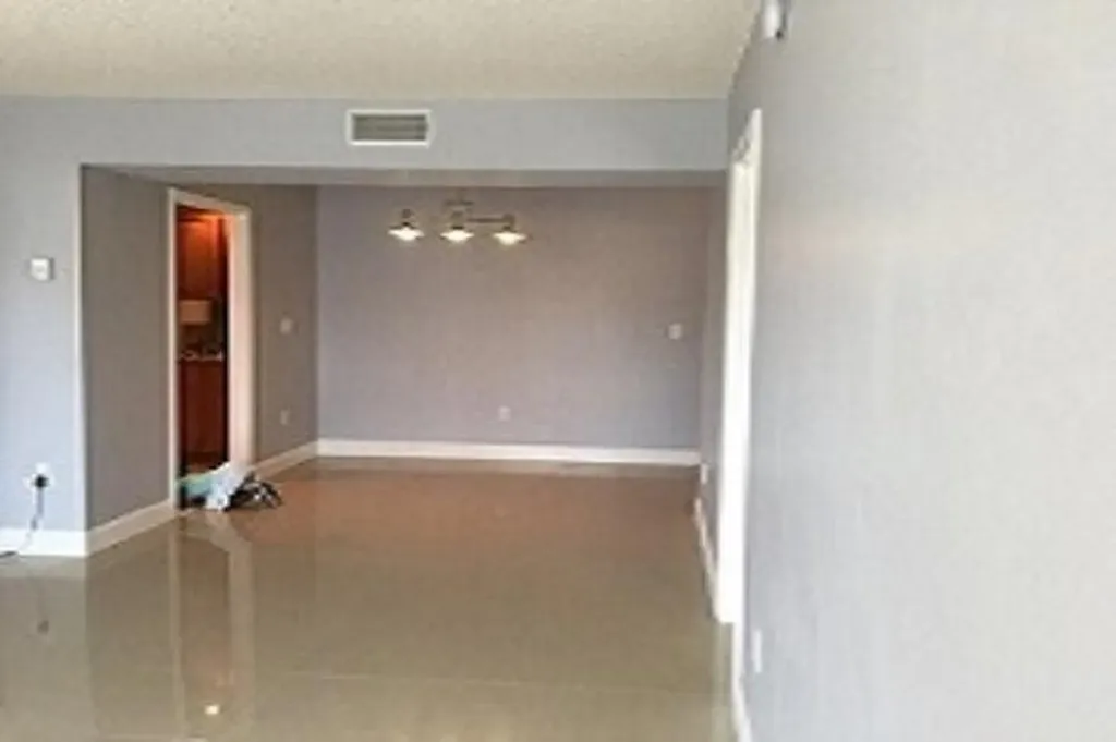4154 Inverrary Drive Lauderhill FL 33319