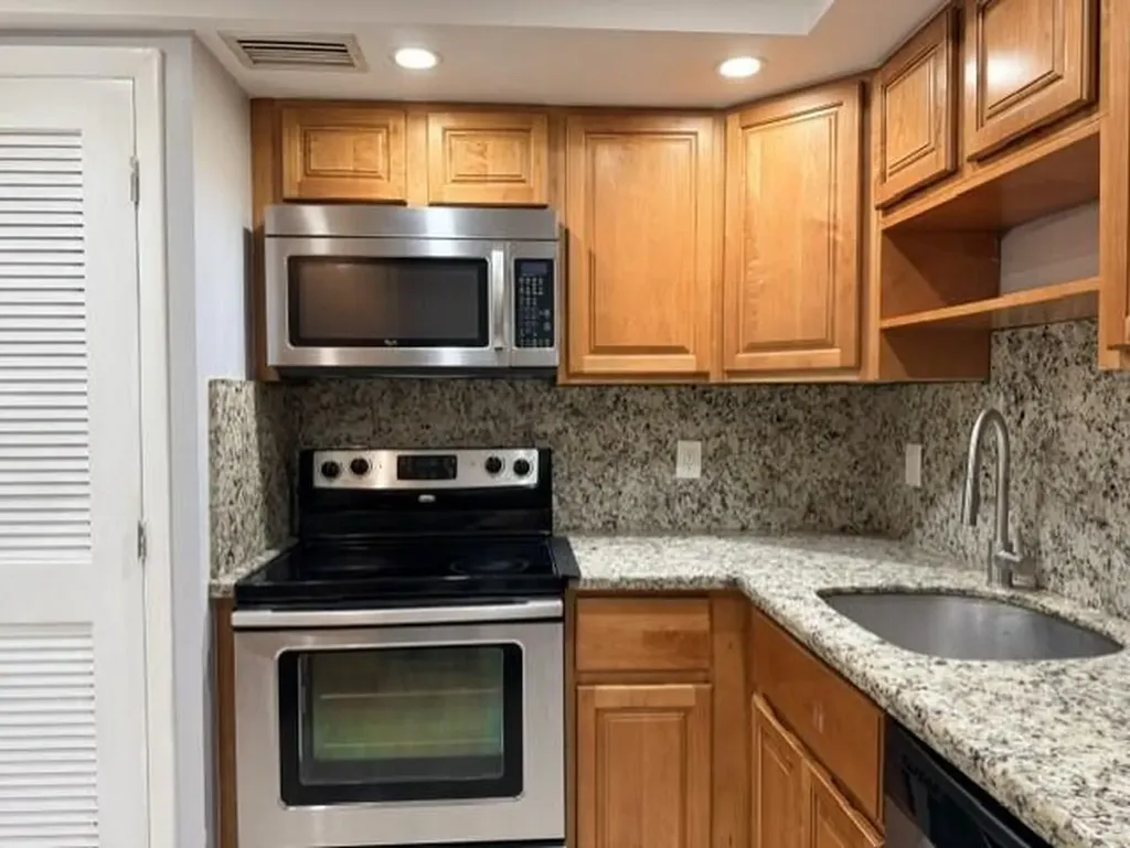 4154 Inverrary Drive Lauderhill FL 33319
