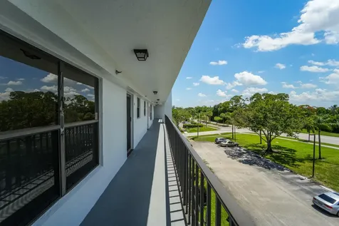4760 Lucerne Lakes Boulevard W Lake Worth FL 33467