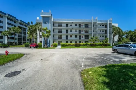 4760 Lucerne Lakes Boulevard W Lake Worth FL 33467
