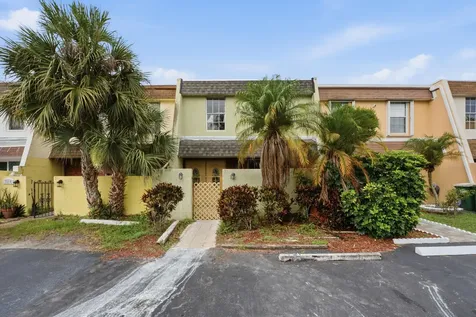 7318 NW 75th Street Tamarac FL 33321