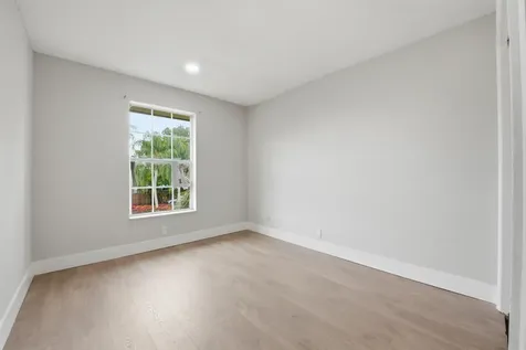 7318 NW 75th Street Tamarac FL 33321