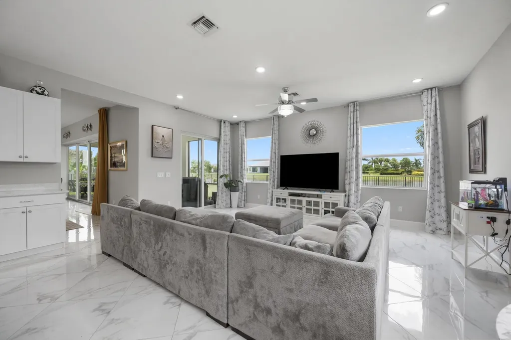 5669 Liberty Lane Westlake FL 33470