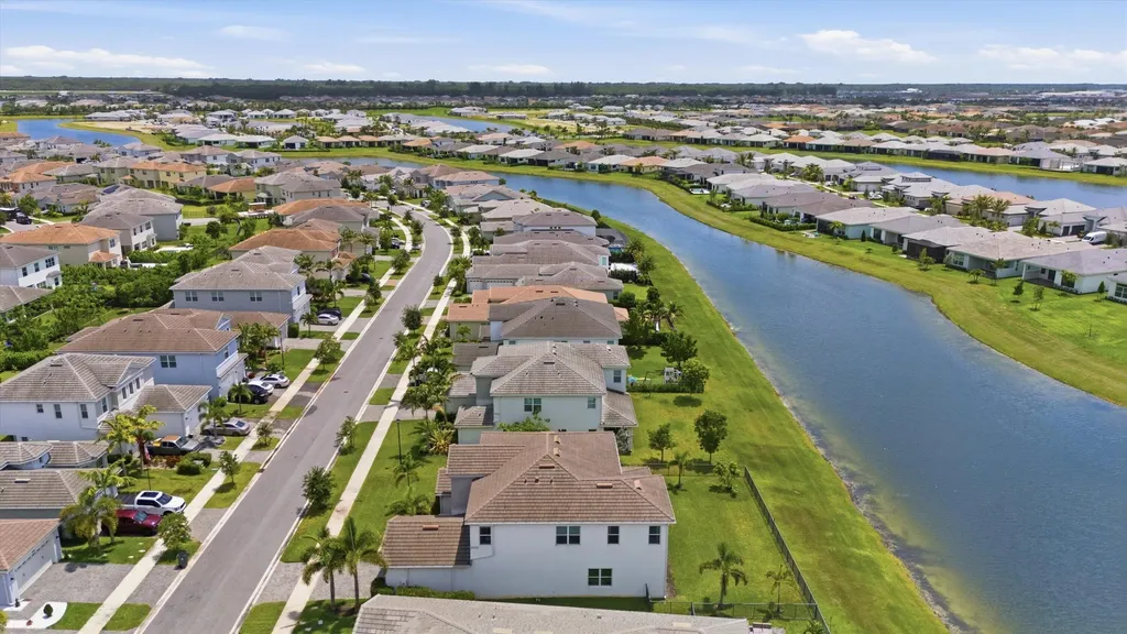 5669 Liberty Lane Westlake FL 33470