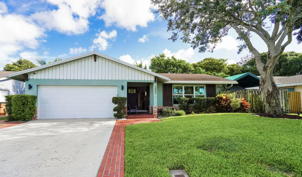 2807 SW 13th Court Deerfield Beach FL 33442