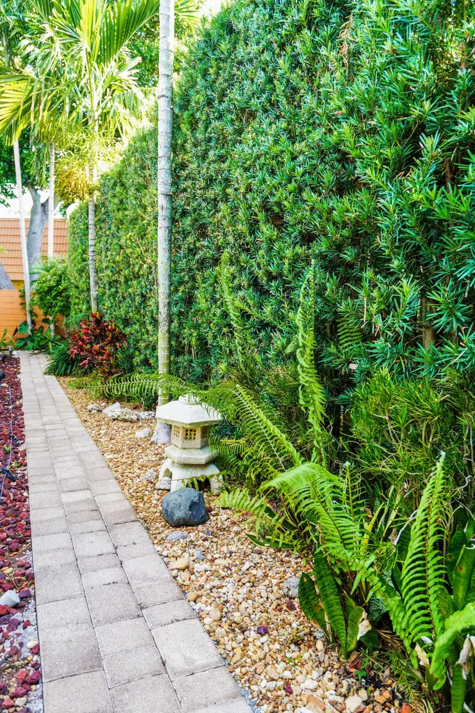 2807 SW 13th Court Deerfield Beach FL 33442
