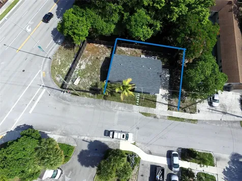 10 SW 5th Court Deerfield Beach FL 33441