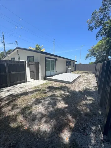 10 SW 5th Court Deerfield Beach FL 33441