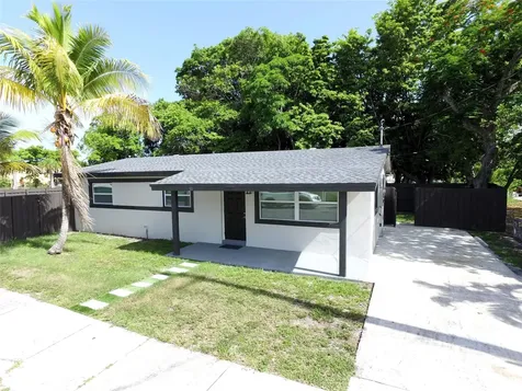 10 SW 5th Court Deerfield Beach FL 33441