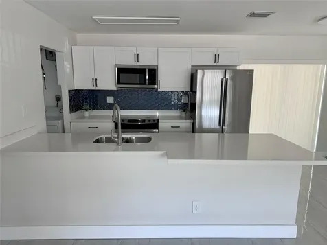 10 SW 5th Court Deerfield Beach FL 33441