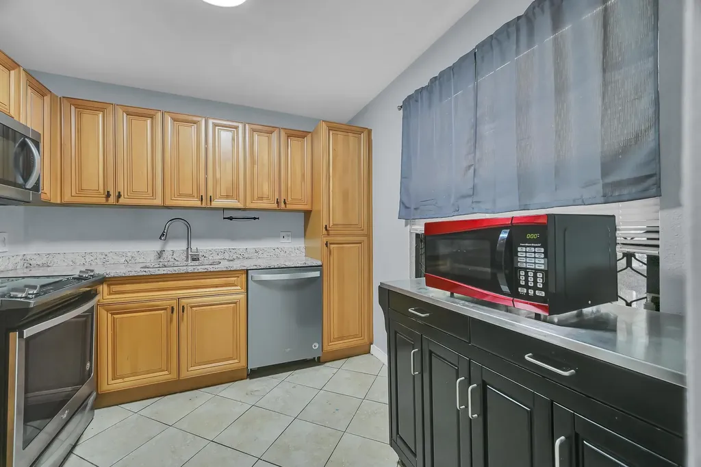 134 S Cypress Road Pompano Beach FL 33060