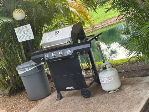 5171 W Oakland Park Boulevard Lauderdale Lakes FL 33313