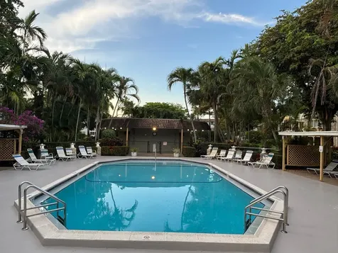 5171 W Oakland Park Boulevard Lauderdale Lakes FL 33313