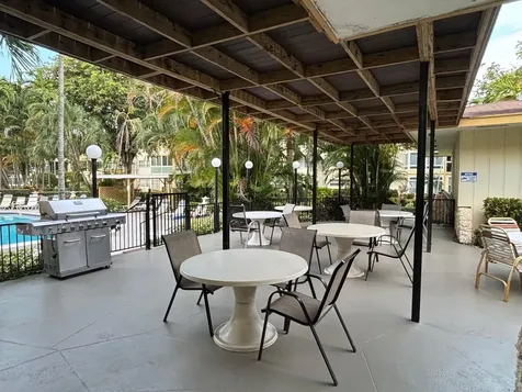 5171 W Oakland Park Boulevard Lauderdale Lakes FL 33313