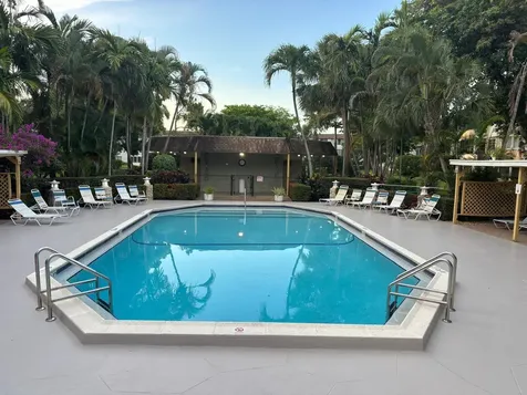 5171 W Oakland Park Boulevard Lauderdale Lakes FL 33313