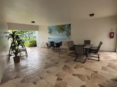 5171 W Oakland Park Boulevard Lauderdale Lakes FL 33313