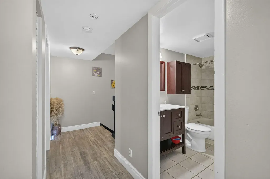 4825 NW 95th Avenue Sunrise FL 33351