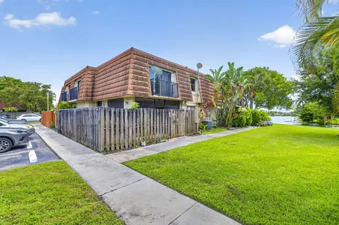 4825 NW 95th Avenue Sunrise FL 33351