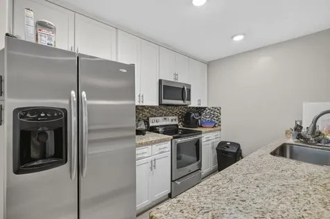 4825 NW 95th Avenue Sunrise FL 33351
