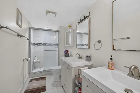 4825 NW 95th Avenue Sunrise FL 33351