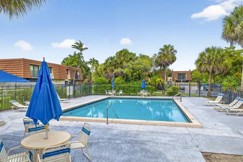 4825 NW 95th Avenue Sunrise FL 33351