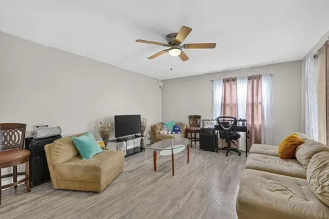4825 NW 95th Avenue Sunrise FL 33351