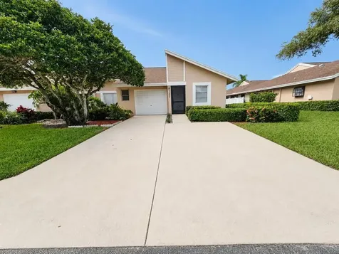 8101 Sweetbriar Way Boca Raton FL 33496