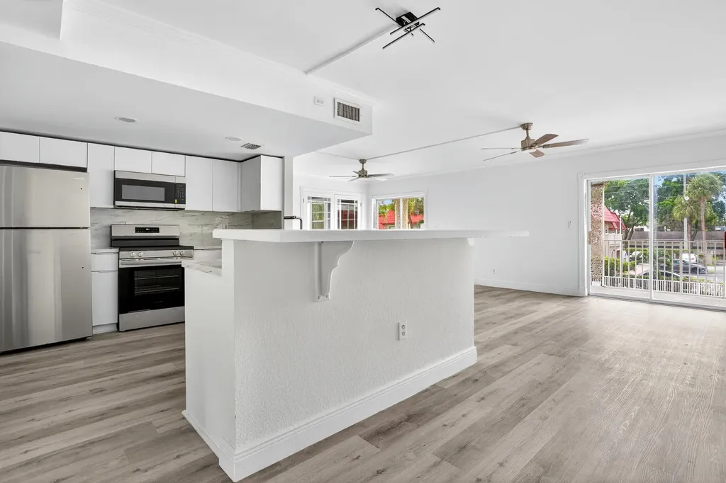 495 SE 8th Street Deerfield Beach FL 33441