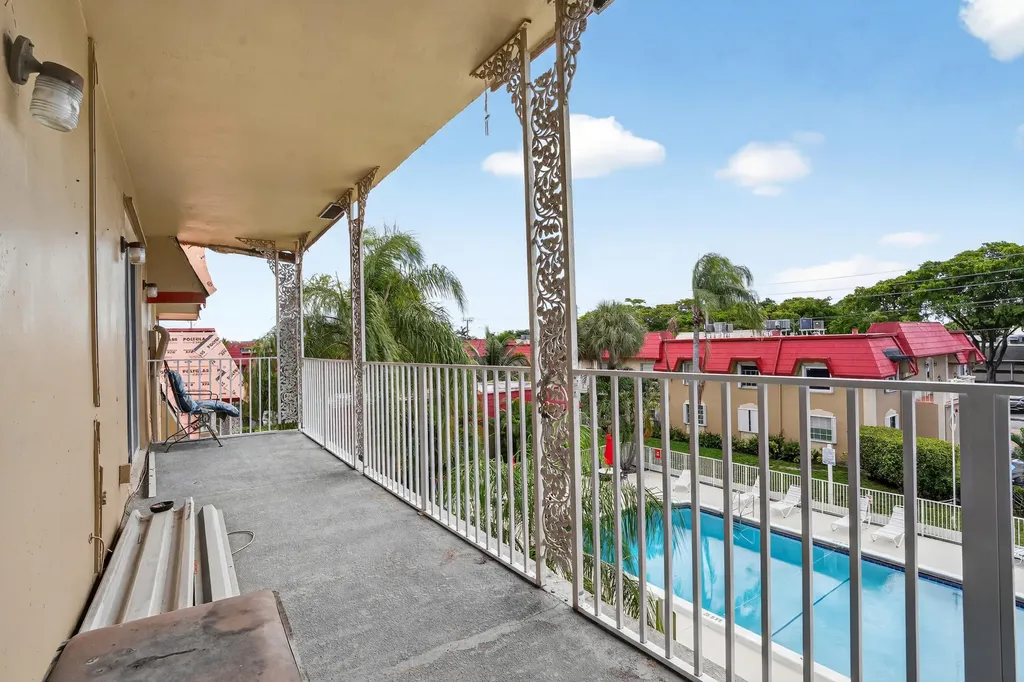 495 SE 8th Street Deerfield Beach FL 33441