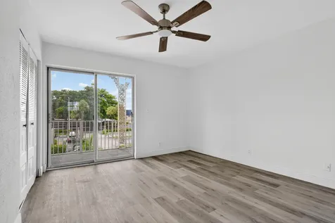 495 SE 8th Street Deerfield Beach FL 33441