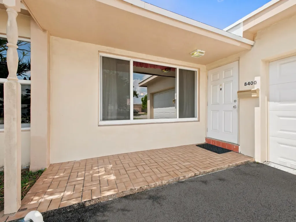 8400 Sunset Strip Sunrise FL 33322