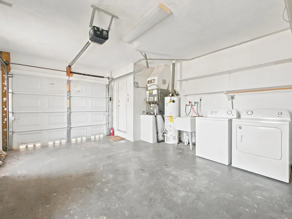 8400 Sunset Strip Sunrise FL 33322