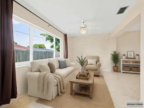 8400 Sunset Strip Sunrise FL 33322