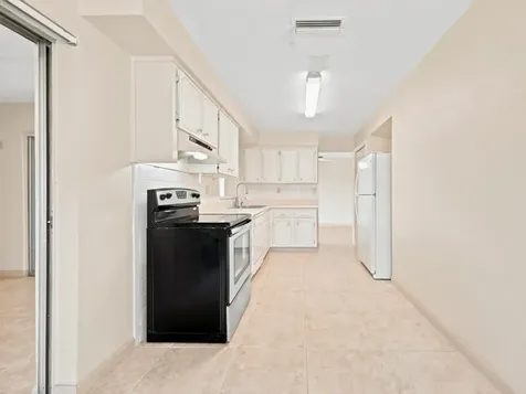 8400 Sunset Strip Sunrise FL 33322