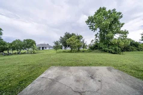 4306 11th Street SW Lehigh Acres FL 33976