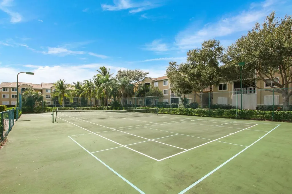 272 Village Boulevard Tequesta FL 33469