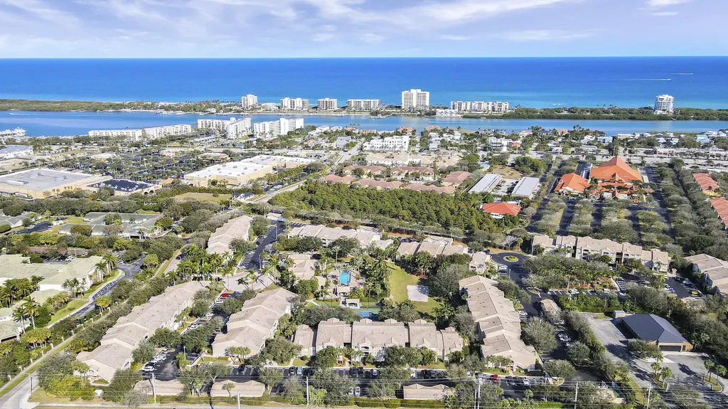 272 Village Boulevard Tequesta FL 33469