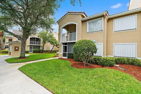 272 Village Boulevard Tequesta FL 33469