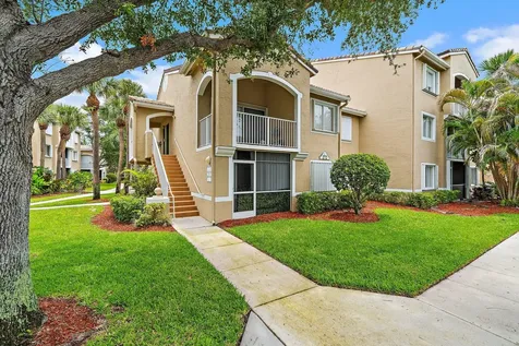 272 Village Boulevard Tequesta FL 33469