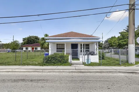 621 NW 3rd Avenue Pompano Beach FL 33060
