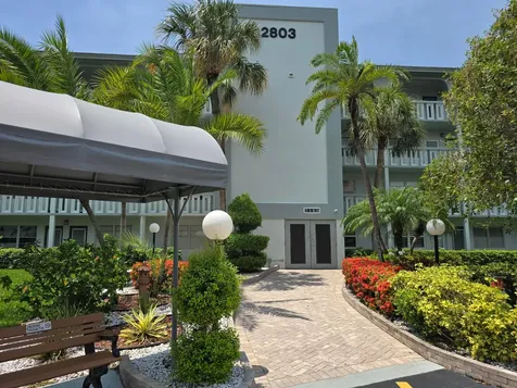 2803 Victoria Way Coconut Creek FL 33066
