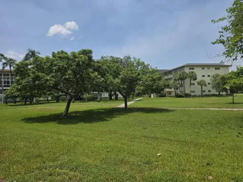 2803 Victoria Way Coconut Creek FL 33066