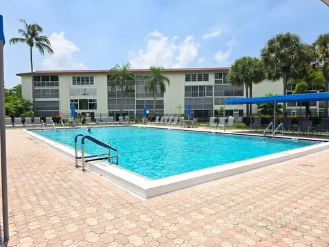 2803 Victoria Way Coconut Creek FL 33066