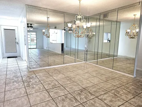 2803 Victoria Way Coconut Creek FL 33066
