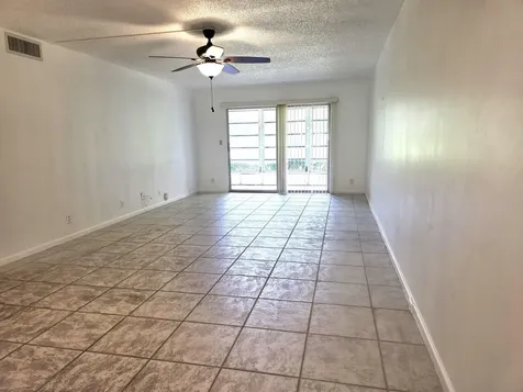 2803 Victoria Way Coconut Creek FL 33066